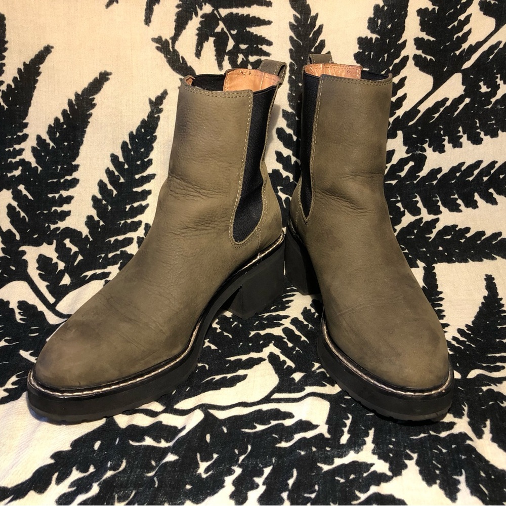 Madewell Olive Carina Platform Chelsea Boot - Picture 5 of 8